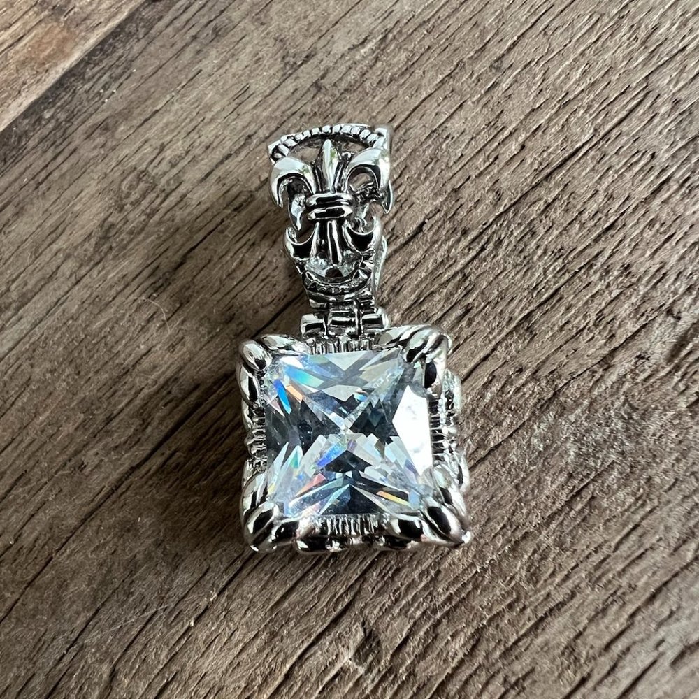 Silpada Uptown Square Cubic Zirconia Pendant EUC